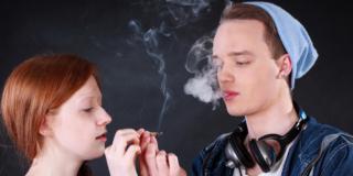 Adolescenti assonnati? Può essere colpa della marjiuana