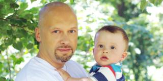 In Italia cresce il fenomeno dei padri-nonni