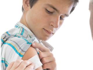 Vaccino Hpv: utile anche nei maschi contro il tumore del cavo orale?