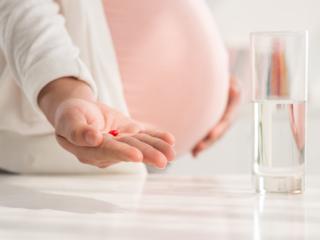 Tachipirina in gravidanza: serve attenzione