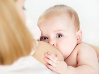 Latte materno: per il bebè di meglio non c’è