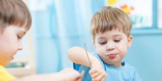 Allergie: oltre la metà delle scuole ha un bimbo a rischio