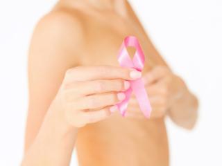 Tumore al seno, attenzione anche sotto i 50 anni