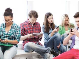 Dipendenza da internet: è il problema degli adolescenti di oggi