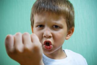 Bambini aggressivi? La responsabilità è (anche) del cortisolo
