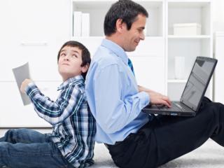 Internet: i figli dettano legge