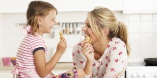 Alimentazione dei figli: mamme rimandate a settembre