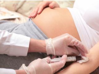 Hiv: troppi i contagi prenatali