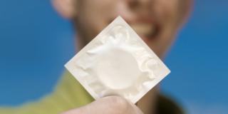 Preservativo: 4 su 10 giovani non lo usano
