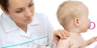 Meningite: nessun allarme, ma sì alle vaccinazioni