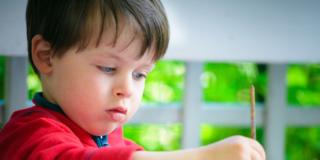 4 anni: troppo pochi per andare a scuola