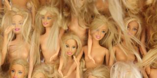 Preferisce le bambole troppo magre? Brutto segno