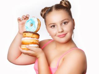 5 strategie contro obesità infantile e disturbi alimentari