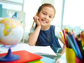 A scuola in piedi per perdere peso