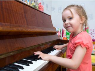 Il cervello dei bambini si sviluppa a suon di musica