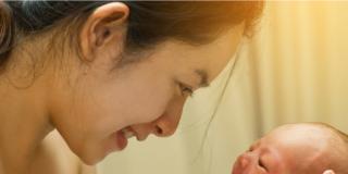 Parto in casa, allarme dei neonatologi: può essere rischioso