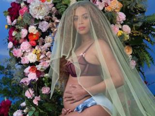 Beyoncé di nuovo incinta: in arrivo due gemelli