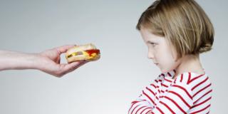Disturbi alimentari: bambini a rischio già a 8 anni