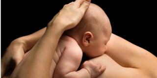Allattamento al seno: i “nuovi” benefici del latte materno