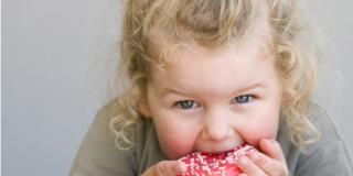 Obesità infantile: 6 regole per contrastarla