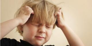 Mal di testa nei bambini: ancora troppe convinzioni sbagliate