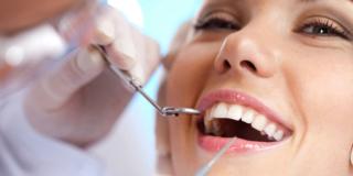 Curare i denti costa troppo: molti rinunciano