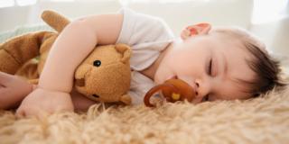 Il sonnellino migliora il linguaggio dei bambini