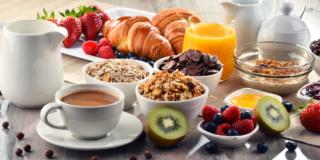 Saltare la prima colazione mette a rischio il cuore