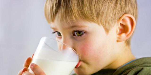 Latte crudo: sì, ma solo bollito