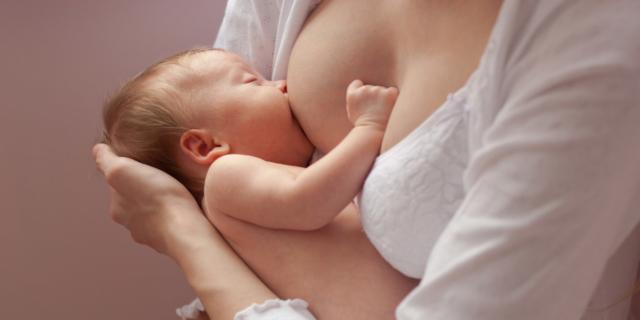 Allattamento e Hiv: uno non esclude l’altro