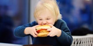 Obesità infantile: la prevenzione inizia in gravidanza