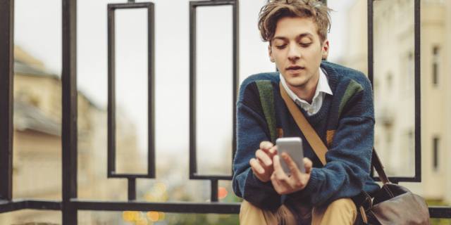 Millenians gobbi per colpa di tablet e smartphone