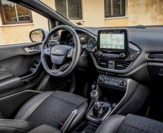 ULT RID FordFiesta_ACTIVE_SilverFox_Interior_02 ULT RID FordFiesta_ACTIVE_SilverFox_Interior_02