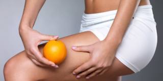 Cellulite nelle donne: colpa anche del tipo di lavoro