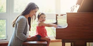 Lezioni di pianoforte migliorano il linguaggio nei bambini