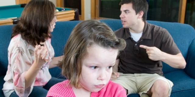 Violenza domestica sulle donne: gravi rischi anche per i bambini