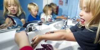 Bagni a scuola: genitori preoccupati per la scarsa igiene