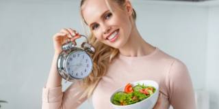 Contro le malattie metaboliche mangia a tempo
