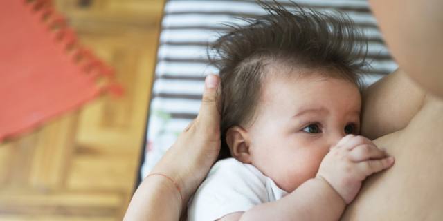 Allattamento: incide anche sul numero di figli