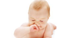 Quanto durano i primi raffreddori nei bambini? Dipende dai batteri nel naso