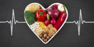 Cuore a rischio se la dieta è povera di fibre, frutta e verdura