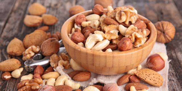 Frutta secca, toccasana per il cuore dei diabetici