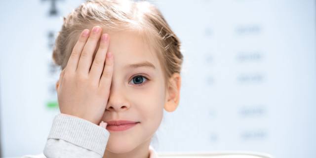 Problemi agli occhi per 43 italiani su 100