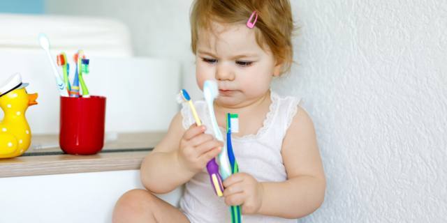 Problemi ai denti per un bambino su due