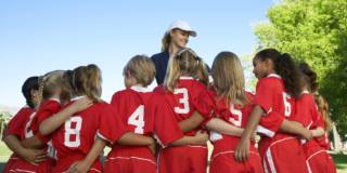 Lo sport di squadra migliora l’umore degli adolescenti