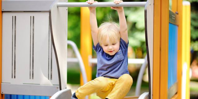 Tanto gioco e poca tv: così si protegge la salute dei bimbi