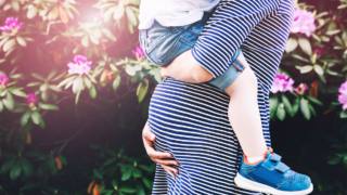 Maternità in Italia: sempre più difficile fare figli