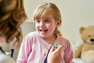 Dai pediatri arrivano 5 regole salva-cuore per i bambini