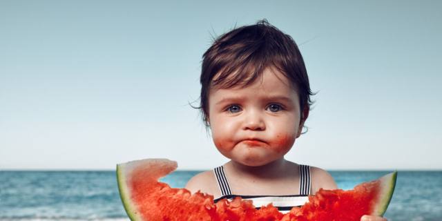 Frutta per i bambini: un toccasana, specialmente in estate