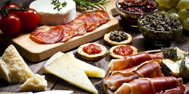 Cancro al colon: più rischi con la dieta che scalda